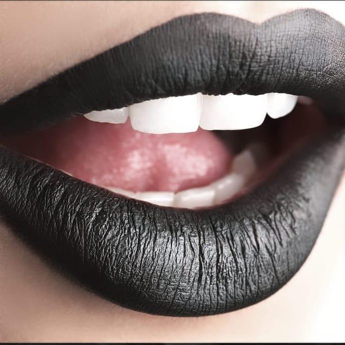 BLACK WIDOW - AMF LIPSTICK